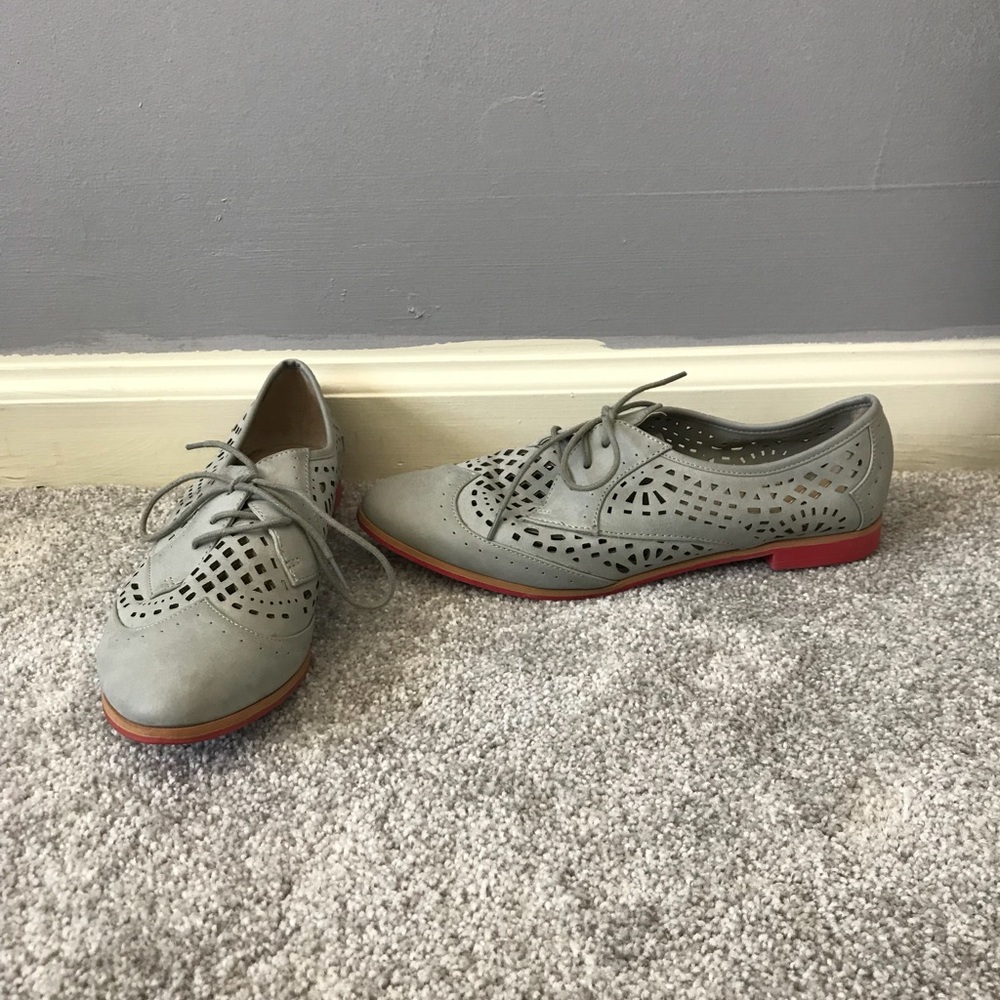 Grey cutout flats